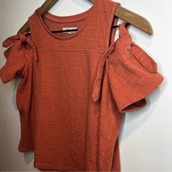 Women’s | Madewell Tie Cold Shoulder Textured Blouse | XXS - Picture 3 of 8